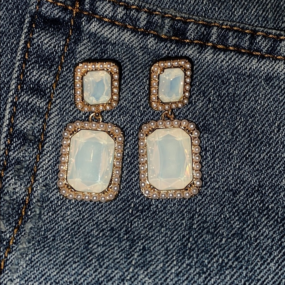 Pearl and gold earrings